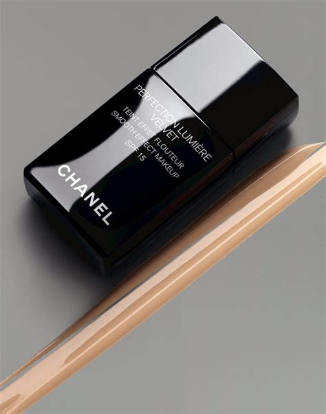 chanel velvet lumiere foundation